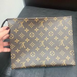 Louis Vuitton Toiletry Pouch 26